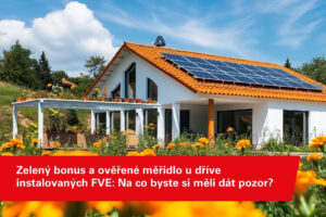 Rodinný dům se solárními panely na střeše – fotovoltaika a zelený bonus u domácností s FVE.